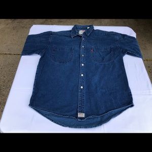 Men’s Levi’s Denim Button Down
